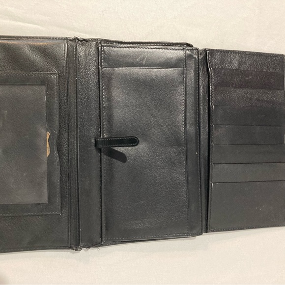 Vintage Gucci Leather Trifold Wallet 🔥🔥🔥 - Picture 9 of 15